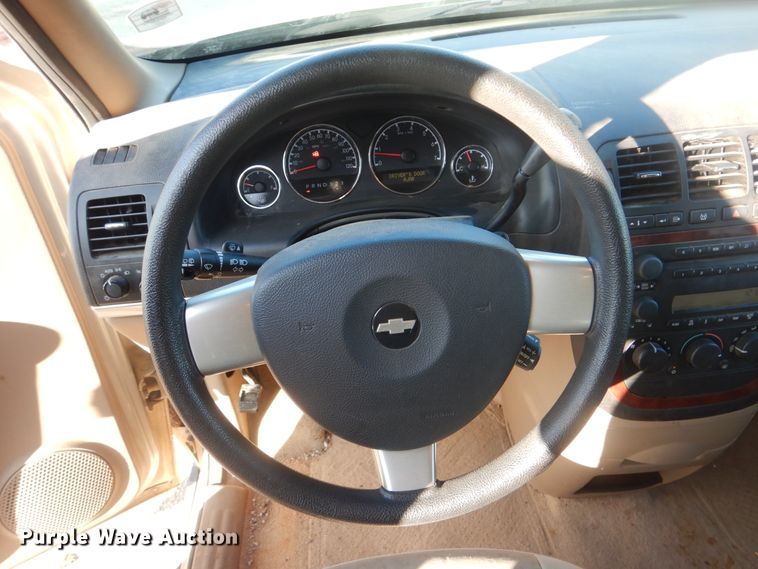 image for item HW9766 2007 Chevrolet Uplander LS  van