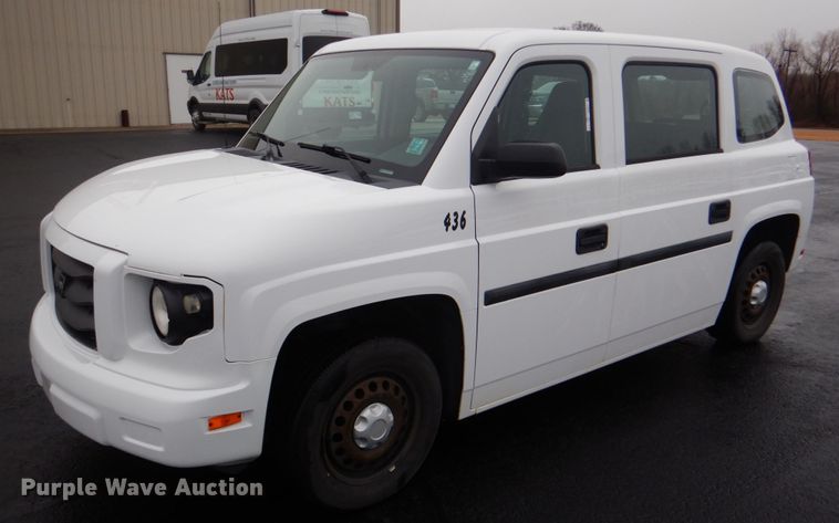 image for item HW9811 2012 VPG MV-1  handicap accessible van