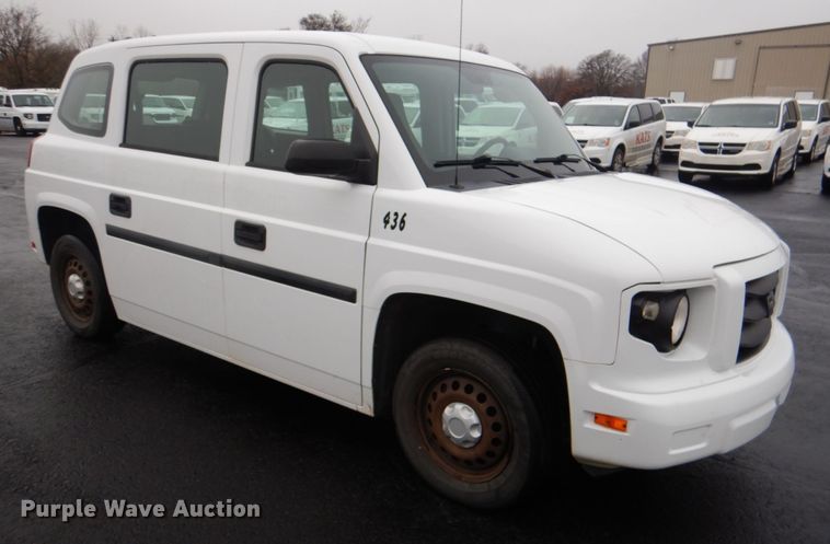 image for item HW9811 2012 VPG MV-1  handicap accessible van