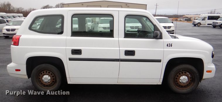 image for item HW9811 2012 VPG MV-1  handicap accessible van