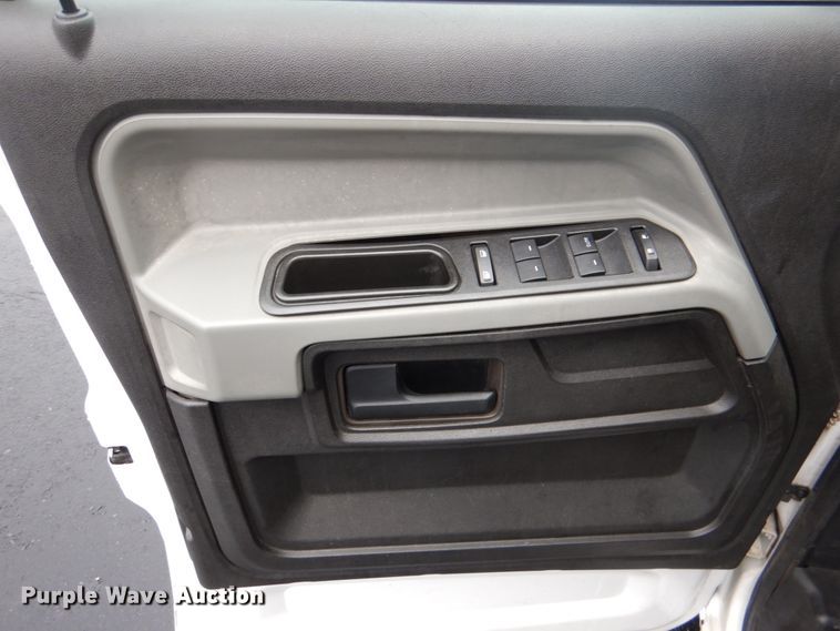 image for item HW9811 2012 VPG MV-1  handicap accessible van