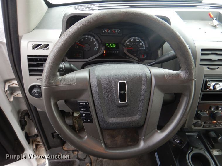 image for item HW9811 2012 VPG MV-1  handicap accessible van