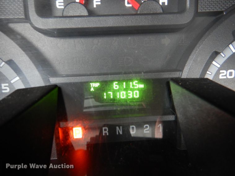 image for item HW9811 2012 VPG MV-1  handicap accessible van