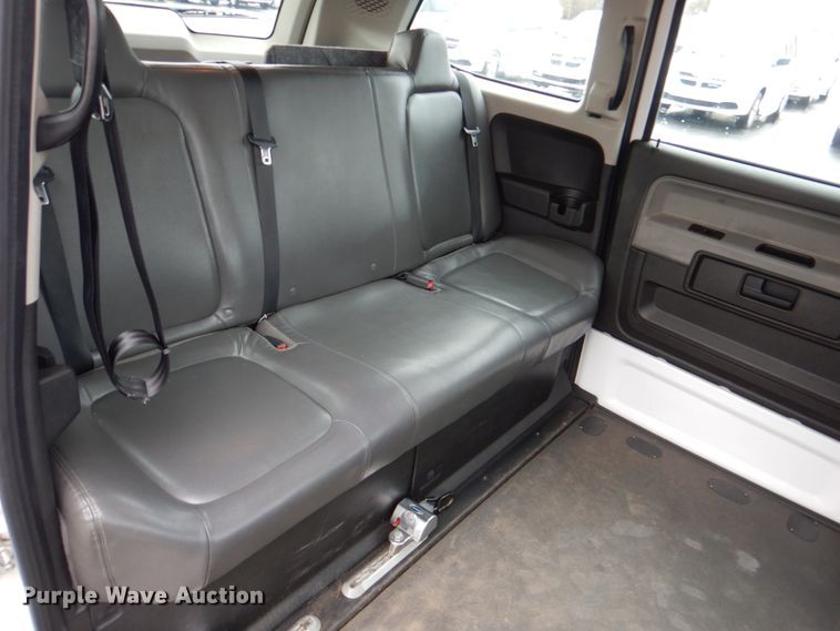 image for item HW9811 2012 VPG MV-1  handicap accessible van