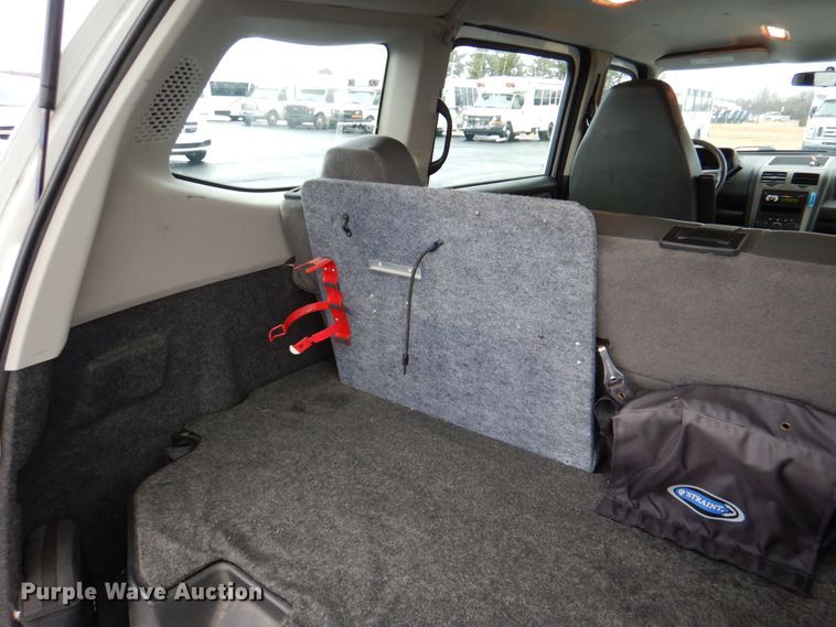 image for item HW9811 2012 VPG MV-1  handicap accessible van