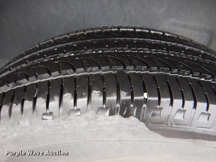 image for item HW9811 2012 VPG MV-1  handicap accessible van