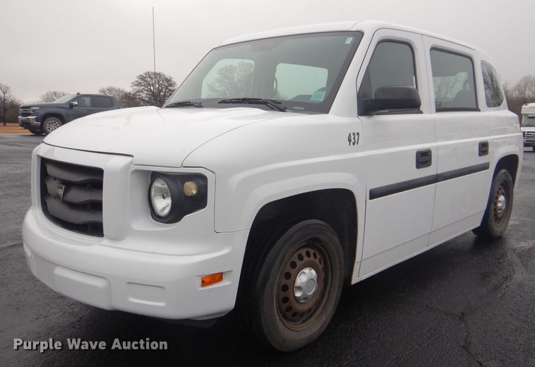 image for item HW9812 2012 VPG MV-1  handicap accessible van