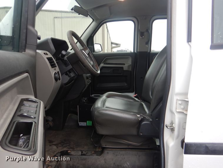 image for item HW9812 2012 VPG MV-1  handicap accessible van
