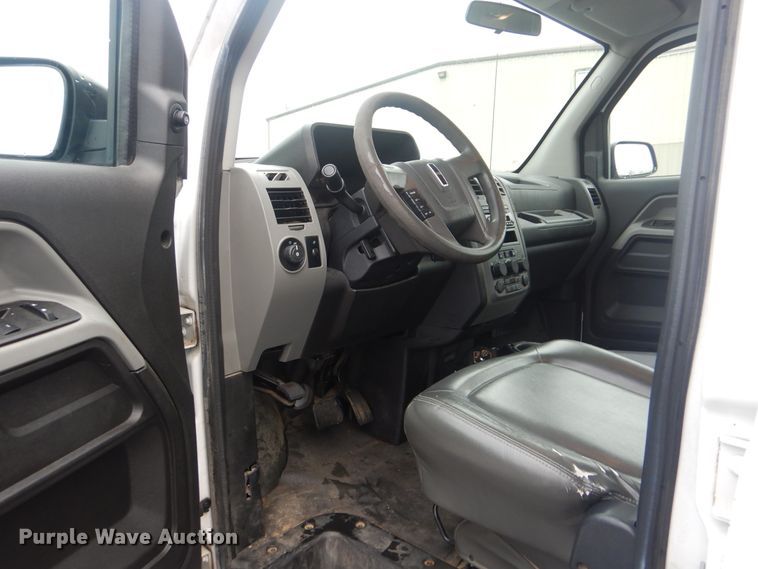 image for item HW9812 2012 VPG MV-1  handicap accessible van