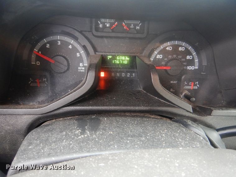 image for item HW9812 2012 VPG MV-1  handicap accessible van