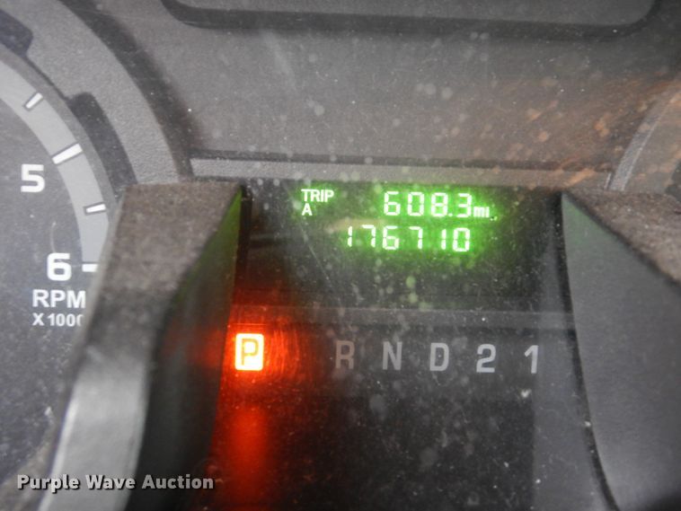 image for item HW9812 2012 VPG MV-1  handicap accessible van