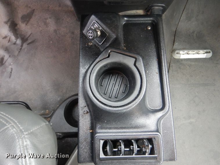 image for item HW9812 2012 VPG MV-1  handicap accessible van