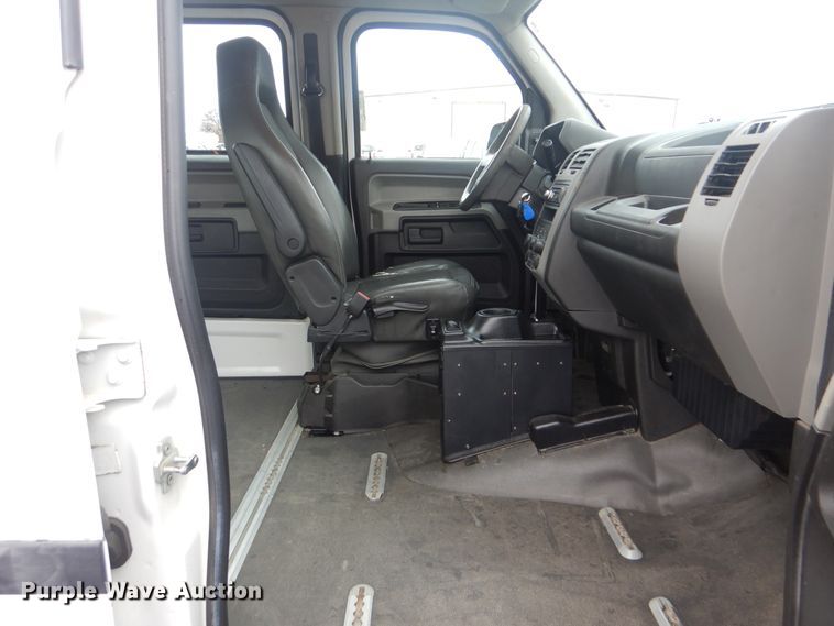 image for item HW9812 2012 VPG MV-1  handicap accessible van