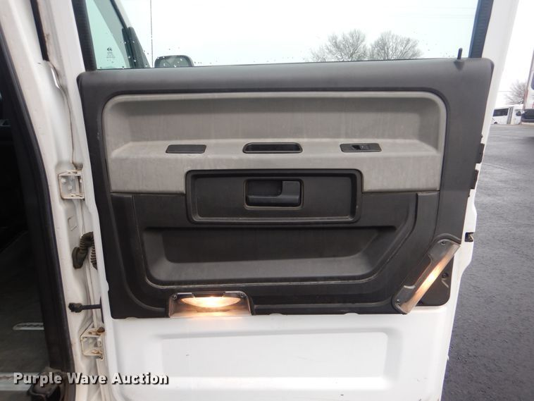 image for item HW9812 2012 VPG MV-1  handicap accessible van