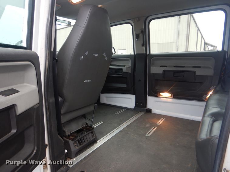 image for item HW9812 2012 VPG MV-1  handicap accessible van