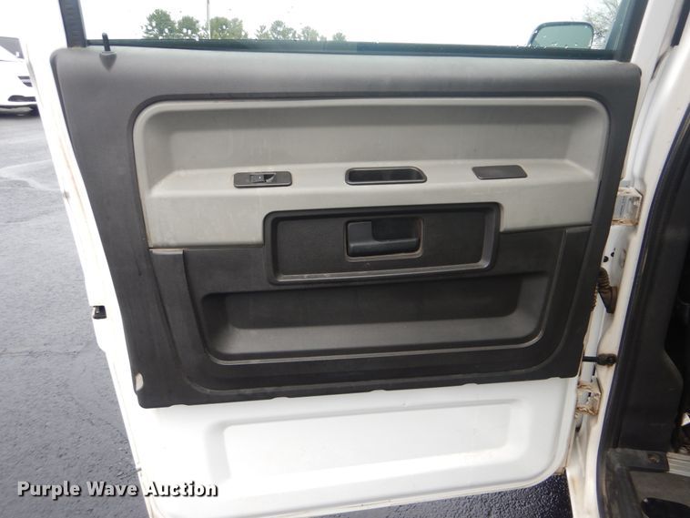 image for item HW9812 2012 VPG MV-1  handicap accessible van