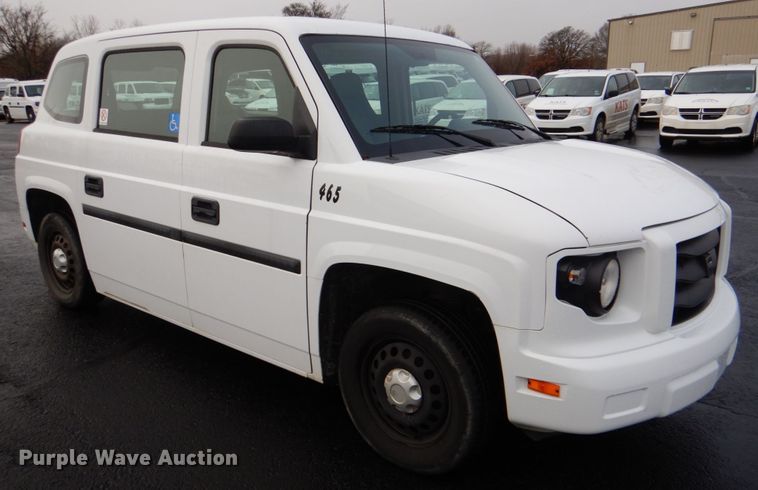 image for item HW9813 2012 VPG MV-1  handicap accessible van