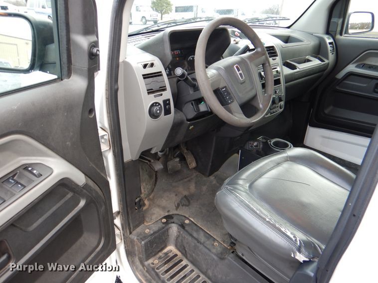 image for item HW9813 2012 VPG MV-1  handicap accessible van