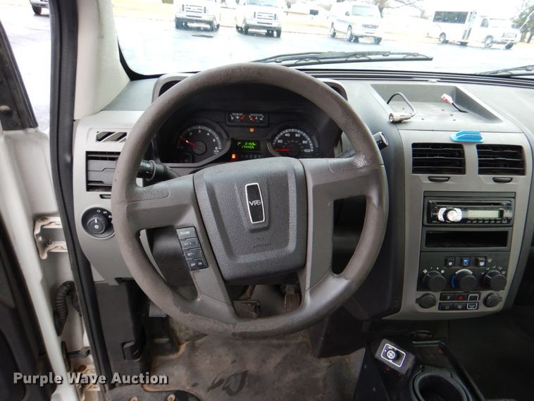 image for item HW9813 2012 VPG MV-1  handicap accessible van