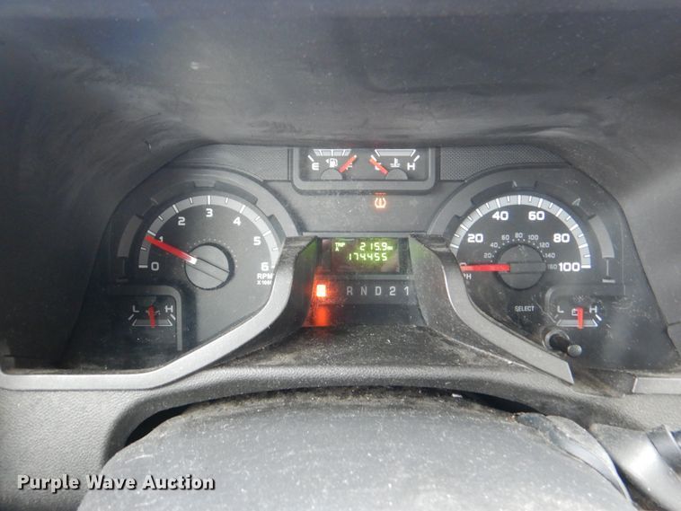 image for item HW9813 2012 VPG MV-1  handicap accessible van