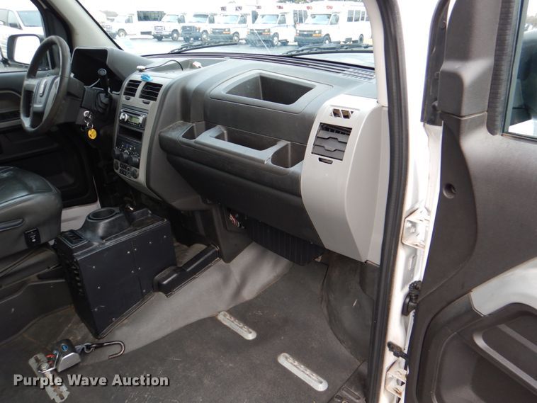 image for item HW9813 2012 VPG MV-1  handicap accessible van