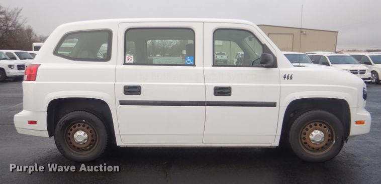 image for item HW9814 2012 VPG MV-1  handicap accessible van