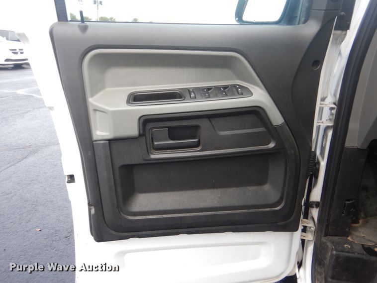 image for item HW9814 2012 VPG MV-1  handicap accessible van