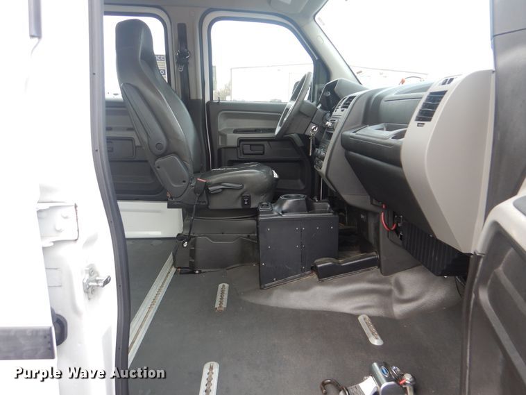 image for item HW9814 2012 VPG MV-1  handicap accessible van