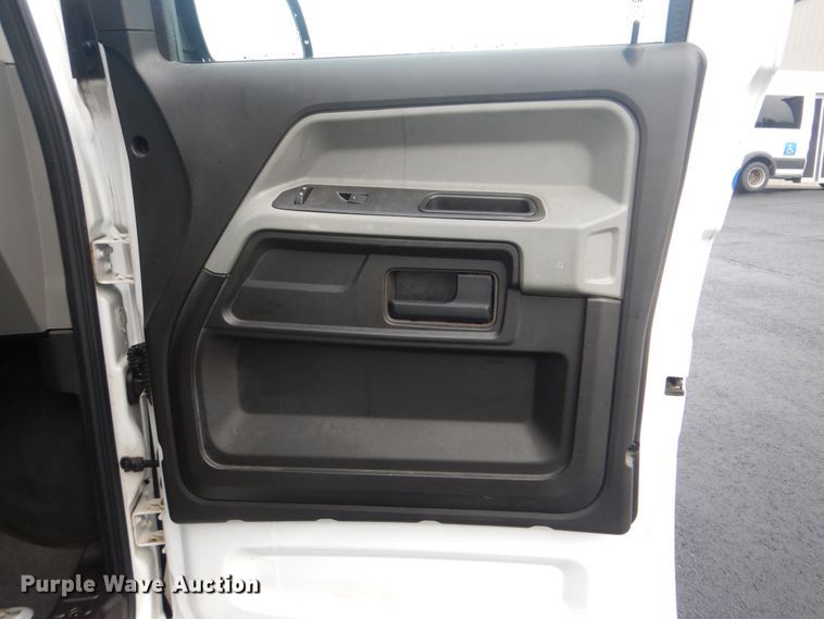 image for item HW9814 2012 VPG MV-1  handicap accessible van