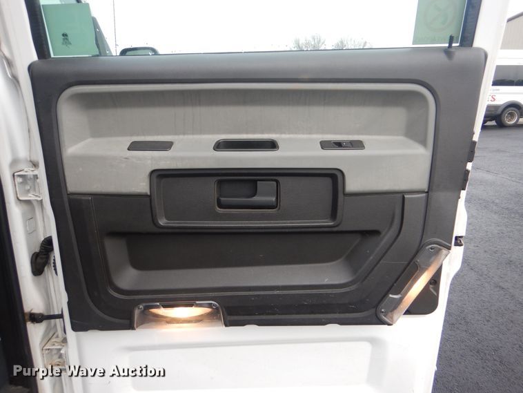 image for item HW9814 2012 VPG MV-1  handicap accessible van