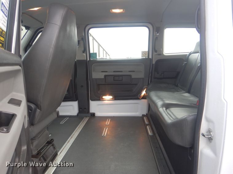 image for item HW9814 2012 VPG MV-1  handicap accessible van