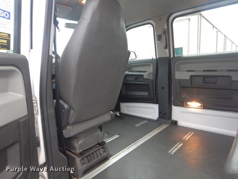 image for item HW9814 2012 VPG MV-1  handicap accessible van
