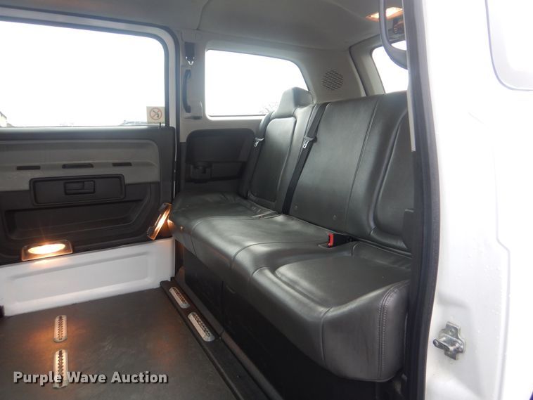 image for item HW9814 2012 VPG MV-1  handicap accessible van