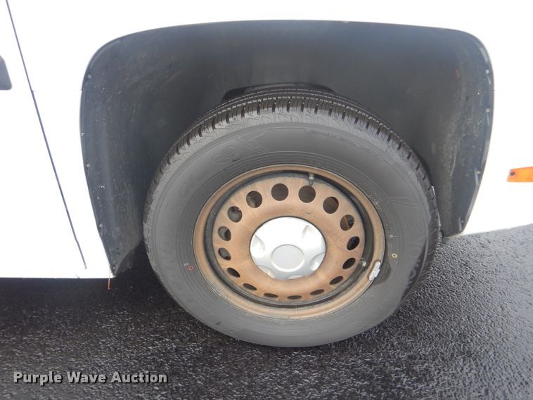 image for item HW9814 2012 VPG MV-1  handicap accessible van