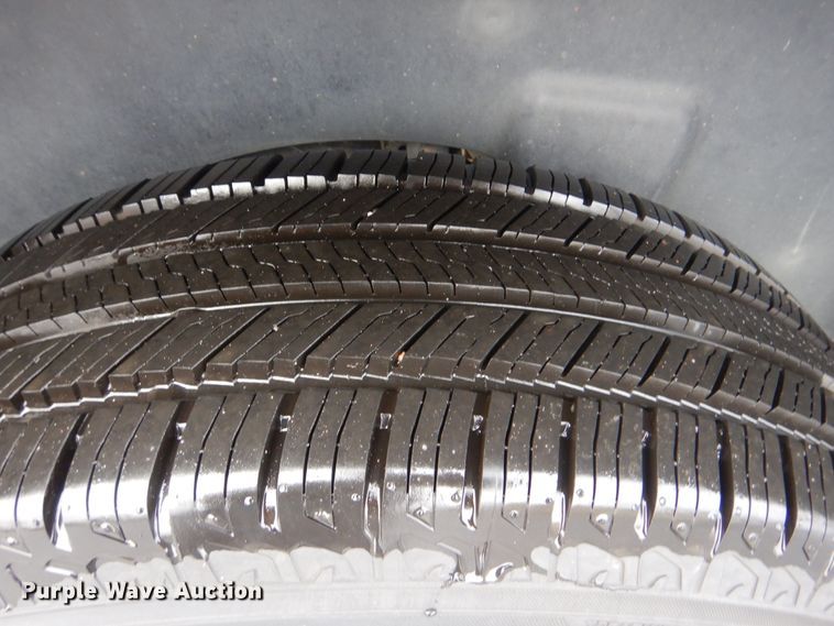 image for item HW9814 2012 VPG MV-1  handicap accessible van