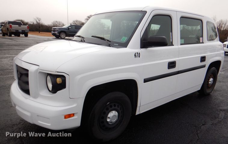 image for item HW9815 2012 VPG MV-1  handicap accessible van