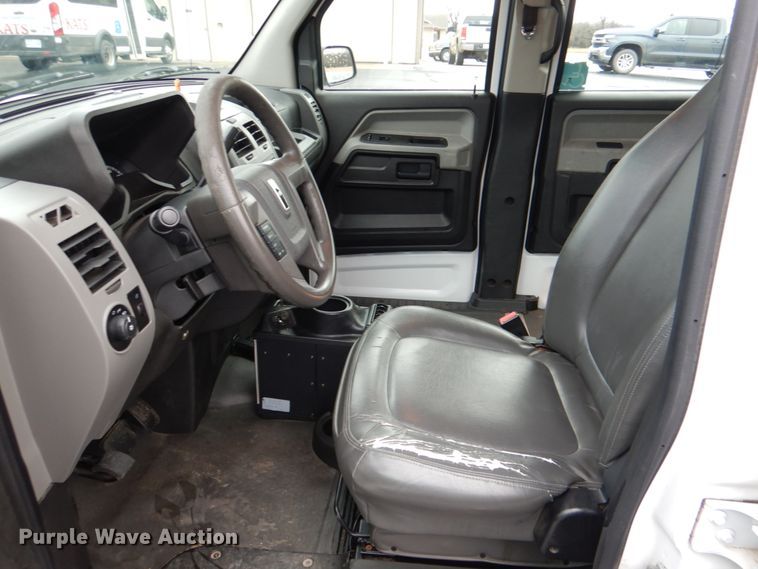 image for item HW9815 2012 VPG MV-1  handicap accessible van
