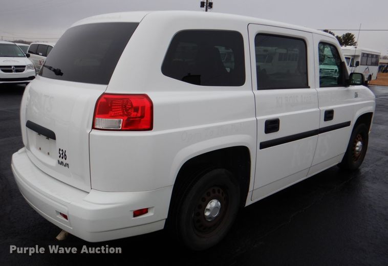 image for item HW9816 2014 Mobility Ventures MV-1  handicap accessible van