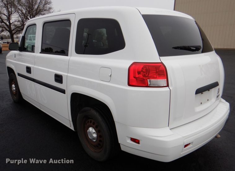image for item HW9816 2014 Mobility Ventures MV-1  handicap accessible van