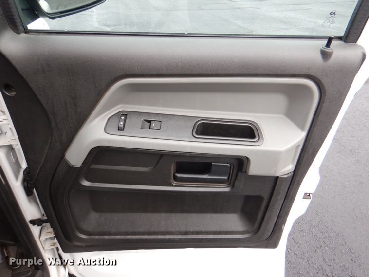 image for item HW9816 2014 Mobility Ventures MV-1  handicap accessible van