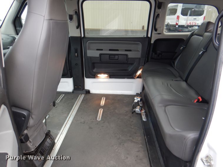 image for item HW9816 2014 Mobility Ventures MV-1  handicap accessible van