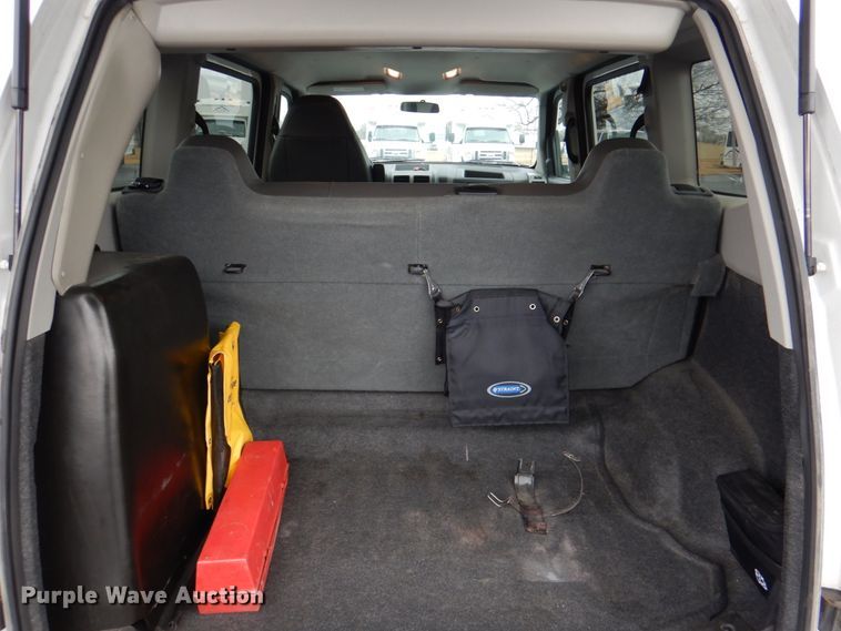 image for item HW9816 2014 Mobility Ventures MV-1  handicap accessible van