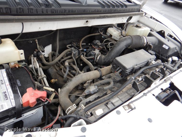 image for item HW9816 2014 Mobility Ventures MV-1  handicap accessible van