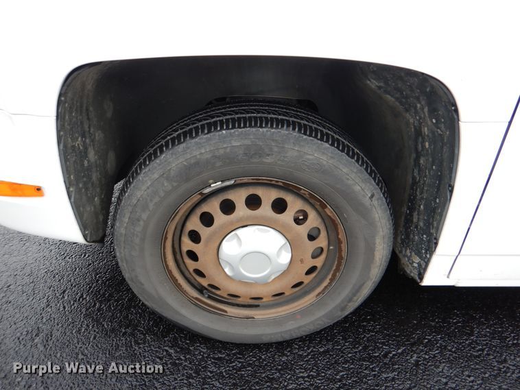 image for item HW9816 2014 Mobility Ventures MV-1  handicap accessible van