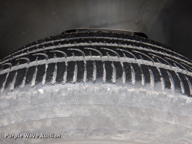 image for item HW9816 2014 Mobility Ventures MV-1  handicap accessible van