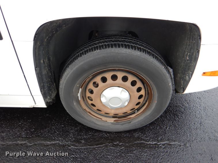 image for item HW9816 2014 Mobility Ventures MV-1  handicap accessible van