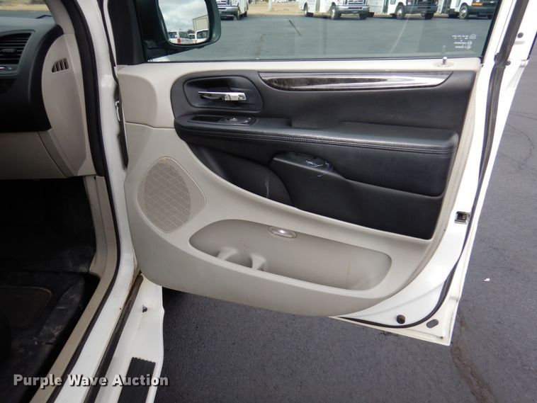 image for item HW9818 2013 Dodge Grand Caravan  handicap accessible van