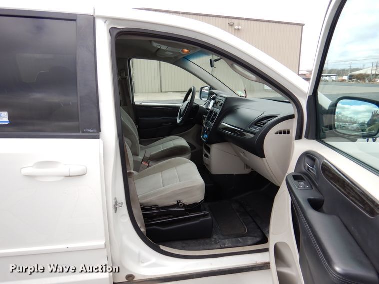 image for item HW9818 2013 Dodge Grand Caravan  handicap accessible van