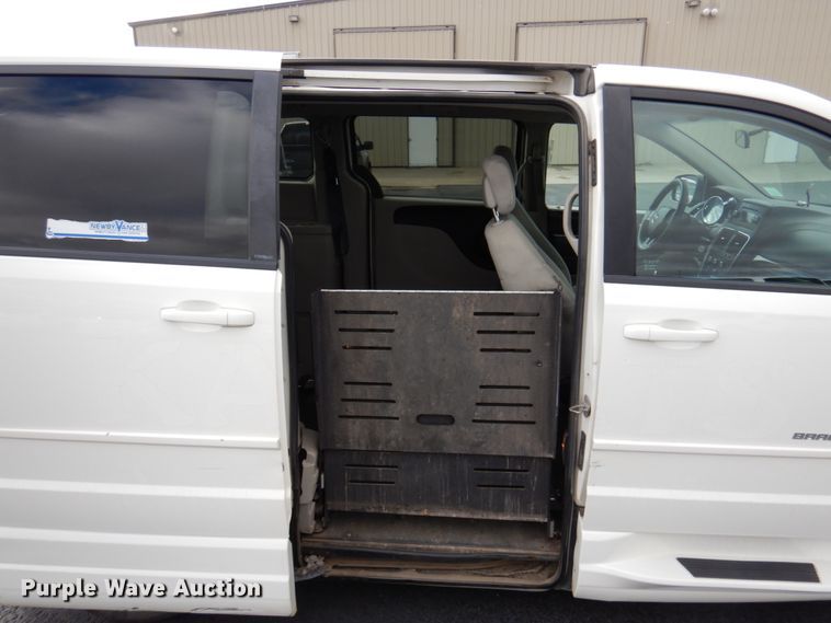 image for item HW9818 2013 Dodge Grand Caravan  handicap accessible van