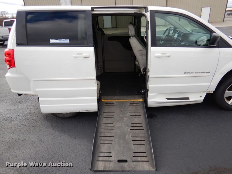 image for item HW9818 2013 Dodge Grand Caravan  handicap accessible van